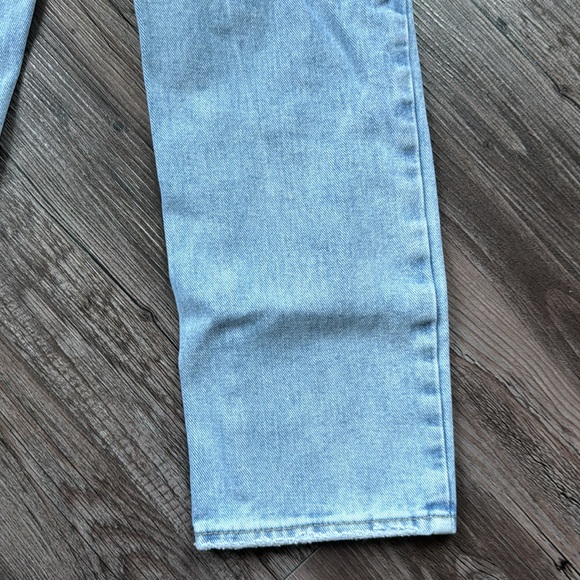 PacSun Distressed Mom Jeans - Picture 8 of 9
